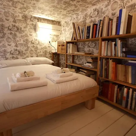 Апартаменты Residenza Maggiore With Panoramic View Рим