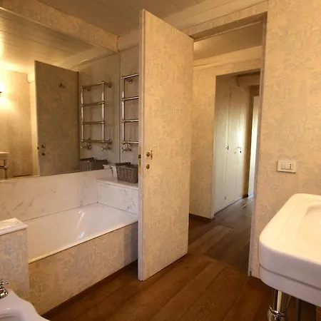 Daire Residenza Maggiore With Panoramic View Roma
